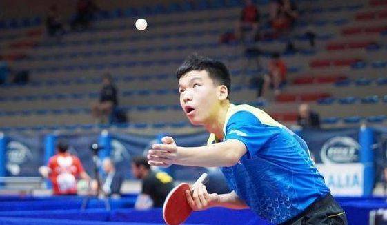 斯在比赛中 斯在比赛中