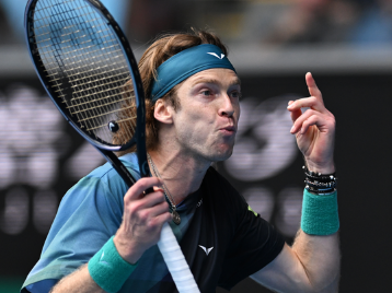 从小一起训 从小一起训