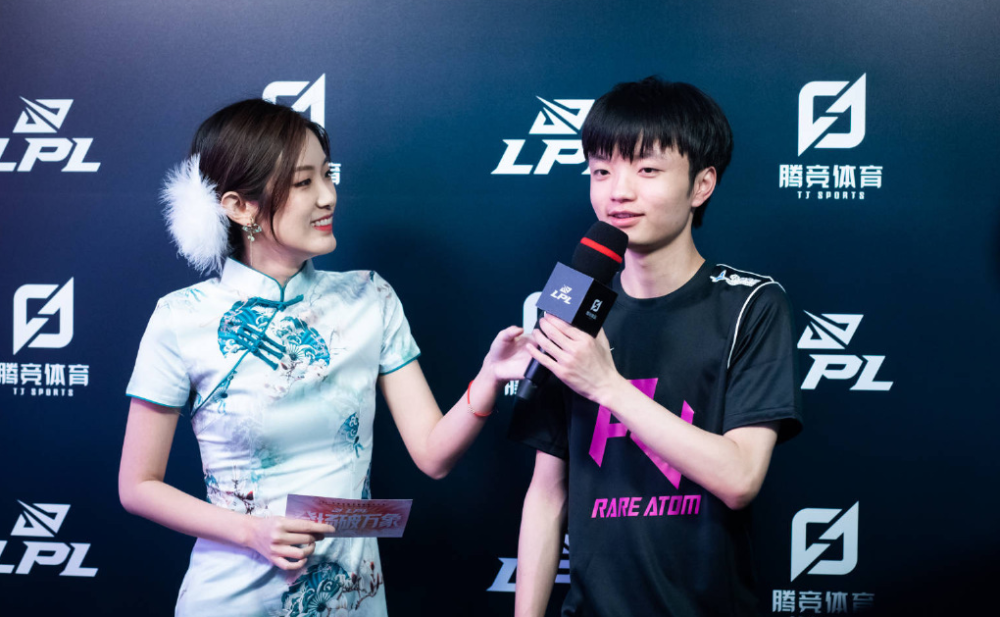 西班牙语的 西班牙语的