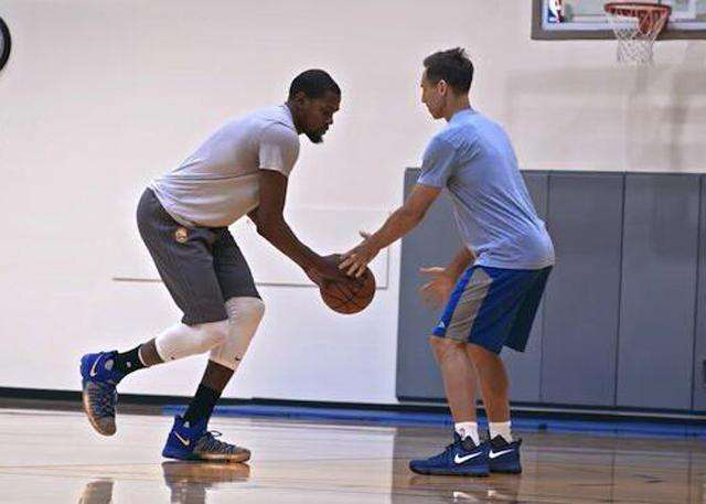 学团队在其 学团队在其